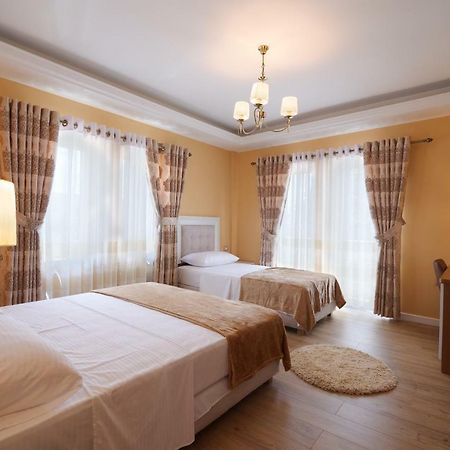 Eagles Philadelphia Bed and Breakfast Korça Exteriör bild
